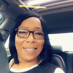 Meet your Posher, Yolanda